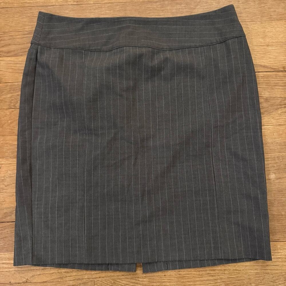 Gap Stretch grey knee length pencil skirt size 10
 b49